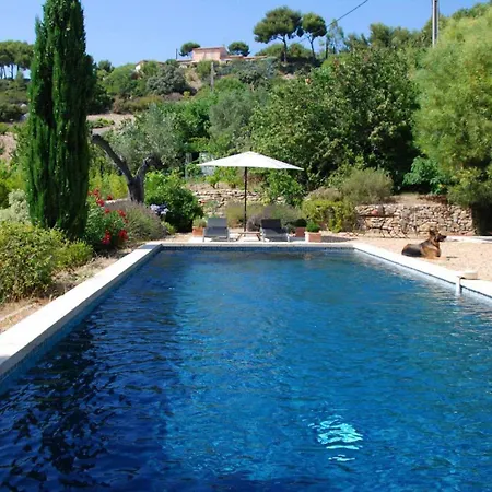 Le Clos De La Chevre Sud Bed & Breakfast *