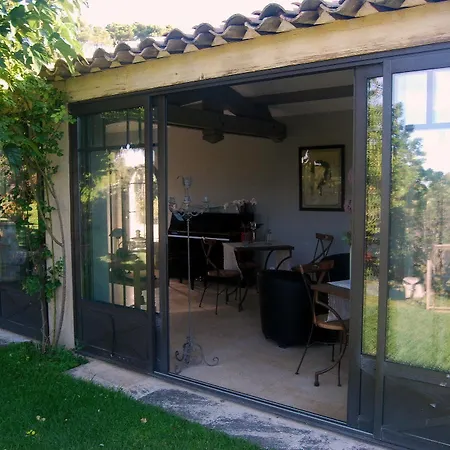 Le Clos De La Chevre Sud Bed & Breakfast
